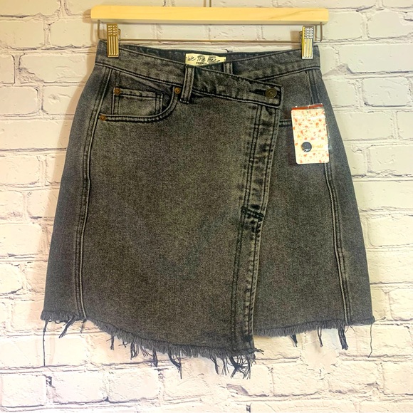 NWT WE THE FREE by Free People Sulphuric Black Parker Denim Wrap Jean Mini Skirt - Picture 1 of 9